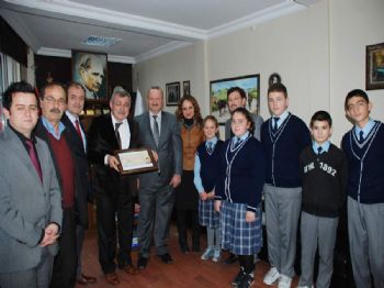 Öğrenciler Başkan Gülşen'i Ziyaret Etti