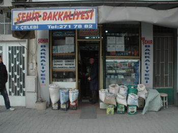 50 Yıllık Bakkal Süpermarketlere Karşı