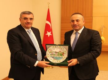 AVRUPA KONSEYI PARLAMENTERLER MECLISI - Çavuşoğlu Sakarya Büyükşehir Belediyesini Ziyaret Etti