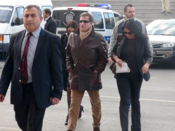 SEDA SAYAN - Erbil İle Sayan, Erol Köse'den Şikayetçi Oldu