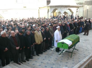 OLGUN ŞİMŞEK - Hendek’te Ki Trafik Kazasında Hayatını Kaybedenler Toprağa Verildi