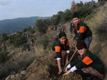OVAAKÇA - Öğrenciler Yeniden 'yeşil Bursa' İçin Seferber Oldu