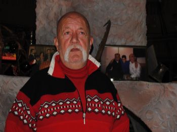 SADRİ ALIŞIK - Tilmaç: Öğrenciler, Hayatın İçinde Olursa Kendine Özgüvenleri Tam Olur