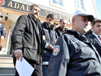 Ayrıldığı Kız Arkadaşını Öldüren Zanlı Tutuklandı