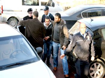 Cinayet Zanlıları Adliyeye Çıkarıldı (2)
