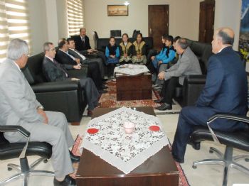 Öğrencilerden Belediye Başkanına Teşekkür Ziyareti