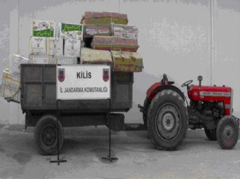 Traktörde Yüklü Miktarda Kaçak Çay ve Sigara Ele Geçirildi