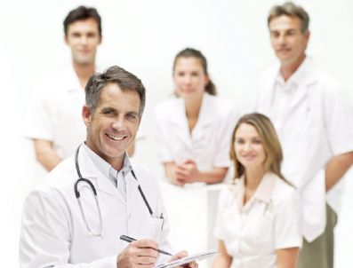 TEDAVI HIZMETLERI GENEL MÜDÜRLÜĞÜ - Yabancı doktor önce dil barajını aşacak