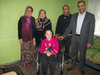 ALIFUATPAŞA - Alifuatpaşa Belediyesinden Engellilere Akülü Araç