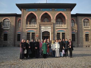 Altındağ Belediyesi'nden Engelli Annelerine Ankara Gezisi