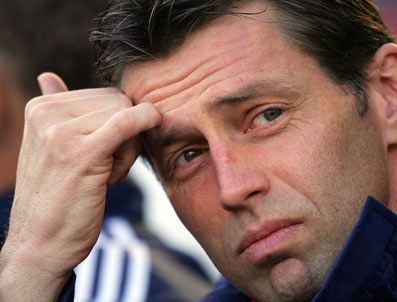 MİCHAEL SKİBBE - Eskişehirspor'da Skibbe şoku