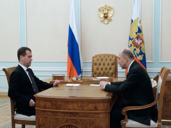 Medvedev, Siluanov’u Maliye Bakanı Olarak Atadı
