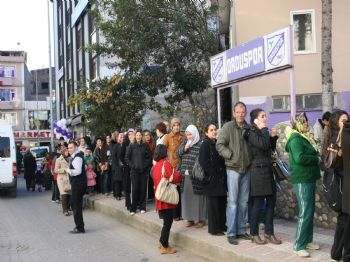 Ordu'da Bayanların Bilet Kuyruğu