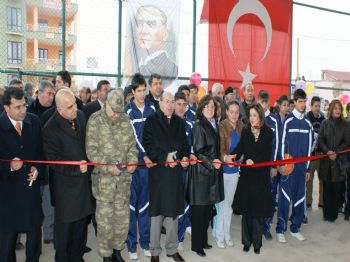 MUSTAFA AKIŞ - Sodes Projeleri Kapsamında Yapılan Spor Tesisinin Açılışı Yapıldı