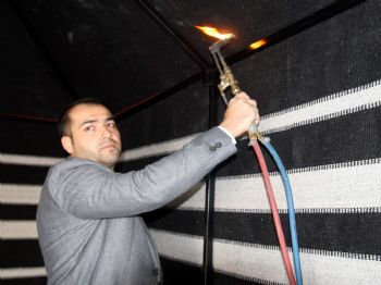 Uşaklı Firma Yanmayan Kıl Çadır Üretti