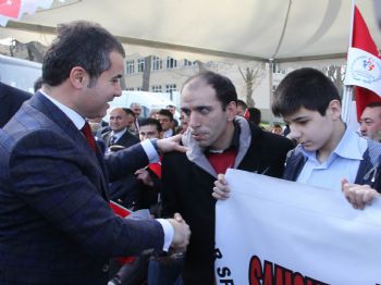 KURUPELIT - 1 Yılda 192 Yurt, 14 Stadyum Temeli Atılacak