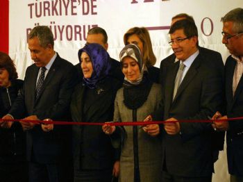 NEZIH DOĞAN - Başbakan Yardımcısı Arınç ve Bakan Davutoğlu Otel Açılışına Katıldı