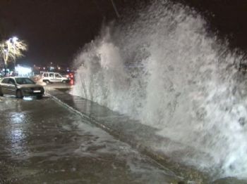 KıYı EGE - Hava Muhalefeti Deniz Ulaşımını Aksattı