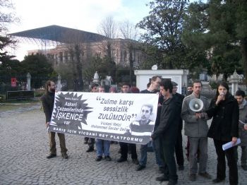 Kuzey Deniz Saha Komutanlığı Önünde 'vicdani Ret' Protestosu