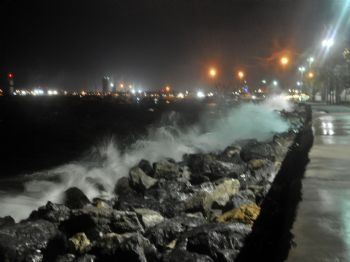 İSTANBUL DENIZ OTOBÜSLERI - Lodos, Deniz Ulaşımını Vurdu