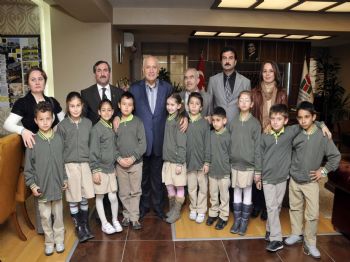 PEÇENEK - Miniklerden Yenimahalle Belediye Başkanı Yaşar'a Ziyaret