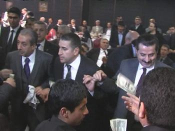 SARı GELIN - Bakanlar, Düğünde Eğlendi