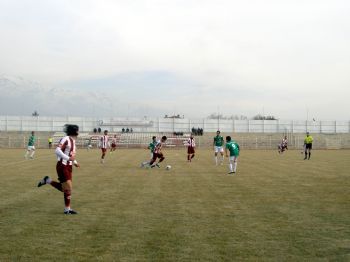 VEZIR DUMANLı - Refahiyespor İlk Yarıyı Lider Tamamladı