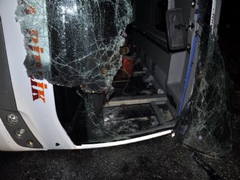 Biga'da Yolcu Midibüsü Devrildi: 8 Yaralı