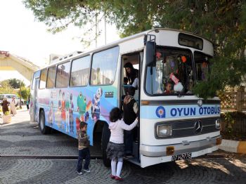 TURAN EREN - Büyükşehir, Depremzede Çocuklara Kreş Hizmeti Veriyor