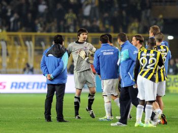 SEMIH ŞENTÜRK - Fenerbahçe-trabzonspor Maçı Sonuna Kalecilerin Kavgası Damga Vurdu