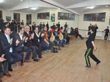 AZIZ İNCI - Gürcü Bakandan İnegöl Kafkas Derneği'ne Ziyaret