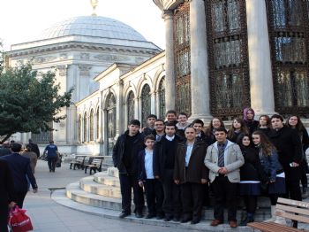 BIRINCI AHMED - İhlas Koleji Tarih Kulübü Öğrencileri Osmanlı Sultanları'nın Türbelerini Gezdi
