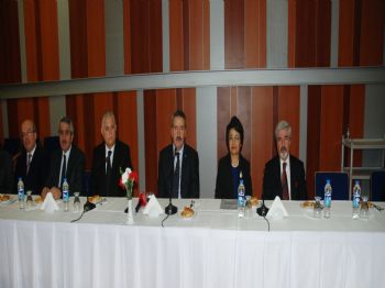 CANDEĞER YıLMAZ - İzmir Valisi Kıraç: Türkiye Dünyaya Artık Farklı Bir Vizyonla Bakıyor