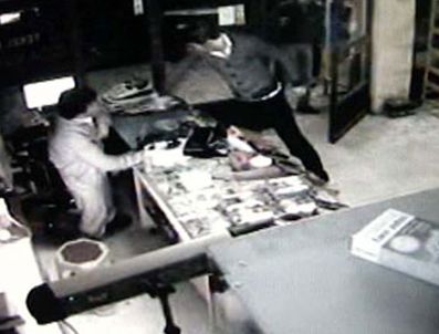 Saldırı anı kamerada