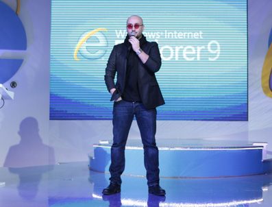 SERHAT BEDÜK - Bedük'ün interaktif klibi Disco Breaker Explorer 9 farkıyla internette