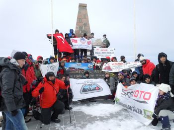 Dağcılar Sarıkamış Şehitlerini Andı