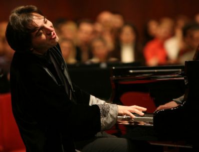 DER SPIEGEL - Der Spiegel'den Fazıl Say'a övgü