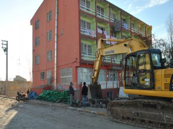 ADİLE NAŞİT - İdil'de Eski Öğretmen Evi Bahçesi Düzenleniyor