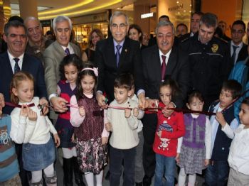 EKREM ÇALıK - Küçük Sanatçılardan Sergi