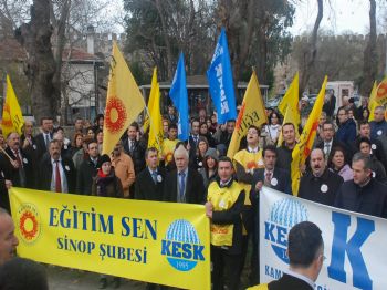 TÜRK TABIPLER BIRLIĞI - Sinop'ta Kamu Çalışanları Yürüdü