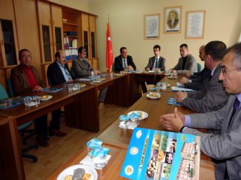 VEFA KAYA - Tarım Müdürlüğü'nde 2011 Yılı Fark Ödemeleri Değerlendirildi