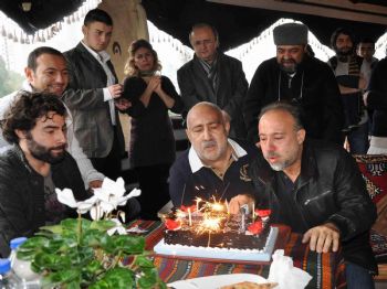 SADRAZAM - Tiyatrocu Mehmet Serimer'e 55 Yaş Sürprizi