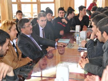 FARUK AKDOĞAN - Başkan Akdoğan'dan Üniversite Öğrencilerine Ziyaret