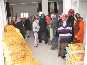 FARUK AKDOĞAN - Belediyeden İhtiyaç Sahiplerine Yardım Eli
