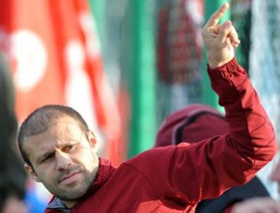 GÖKDENİZ KARADENİZ - Gökdeniz Karadeniz kararını verdi