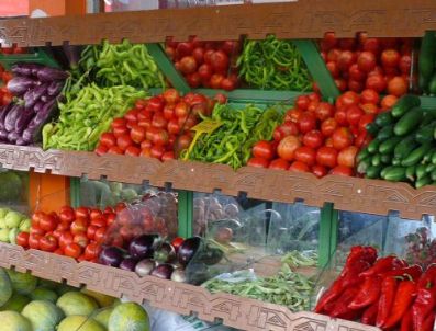 Fiyatlar aldı başını gidiyor