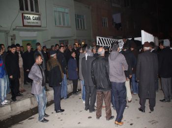 OSMAN ÖREN - Trafik Kazasında Hayatını Kaybedenler Toprağa Veriliyor