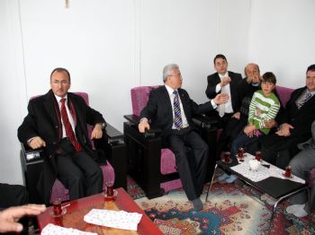 FARUK KÖKSOY - Vali Tekmen: İhtiyaç Sahibi 100 Aileye Ev Yapıldı