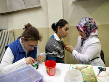 Erzincan'da Engellilere Takı Tasarım Kursu Veriliyor