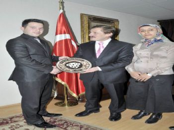 İLYAS ÇAPOĞLU - Erzincan Üniversitesi Öğrenci Konseyinde Yeni Dönem